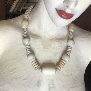Vtg 70s/80s Chunky Natural Stone Magnesite? Beaded Strand Matinee 22.5" Necklace